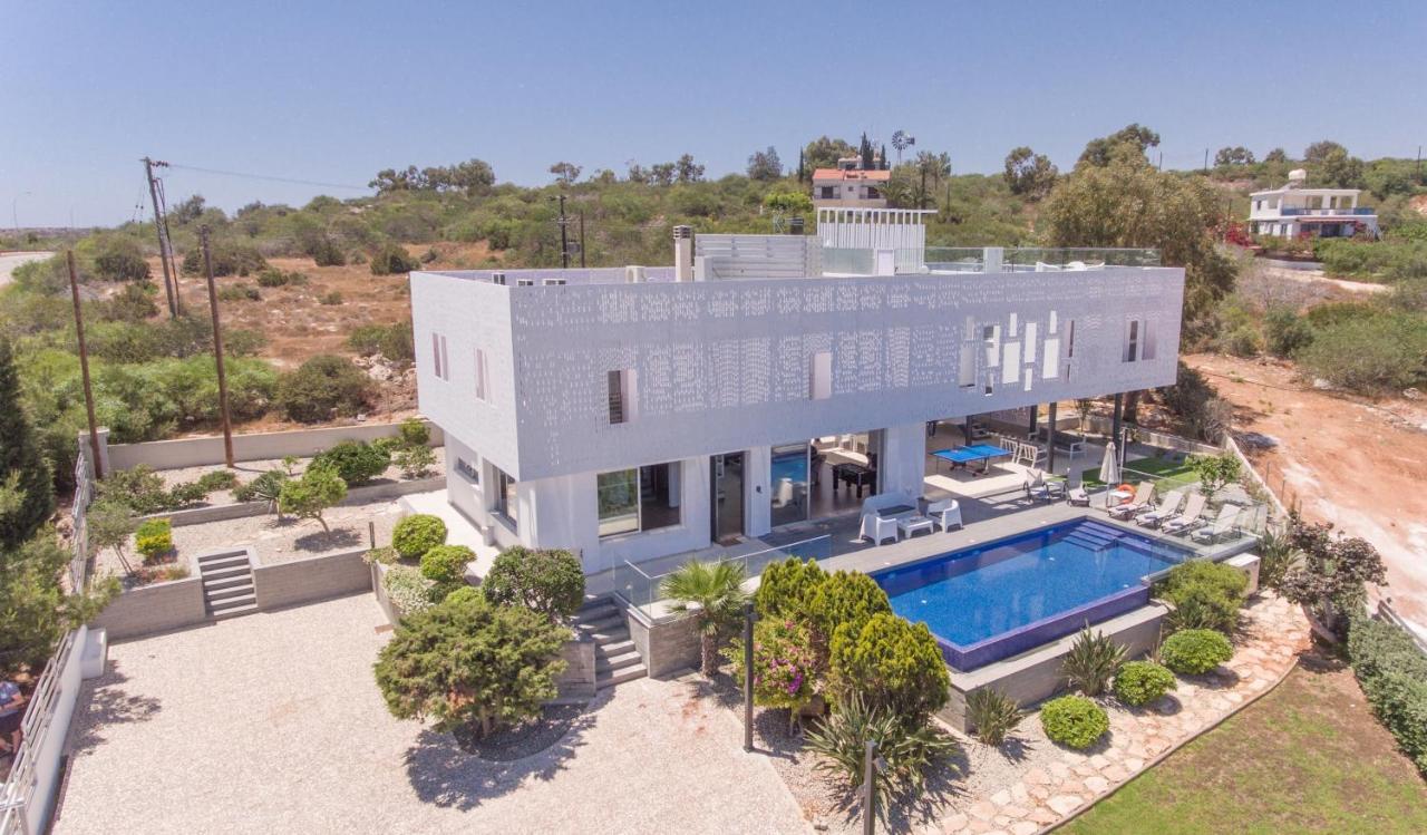 Chloe Luxury Villas Протарас Екстериор снимка