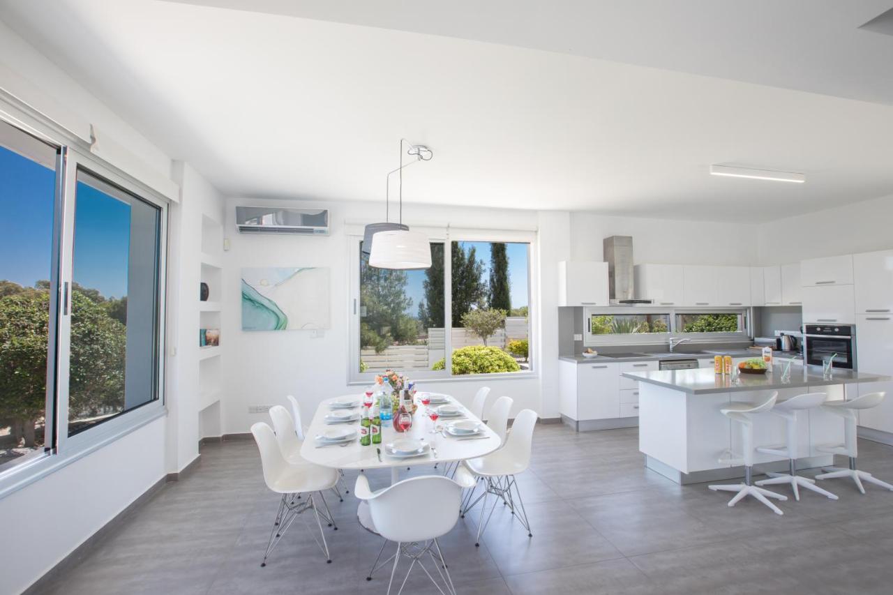Chloe Luxury Villas Протарас Екстериор снимка