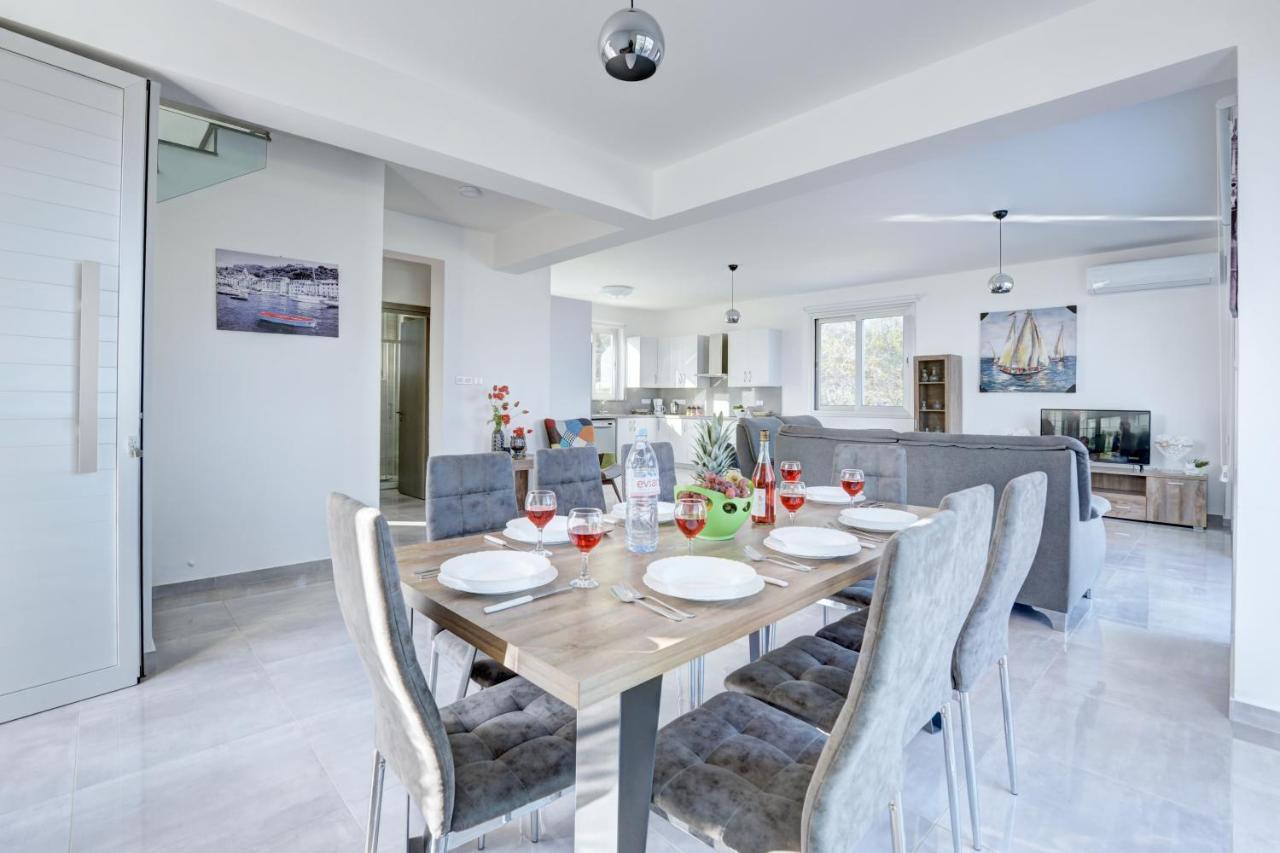 Chloe Luxury Villas Протарас Екстериор снимка